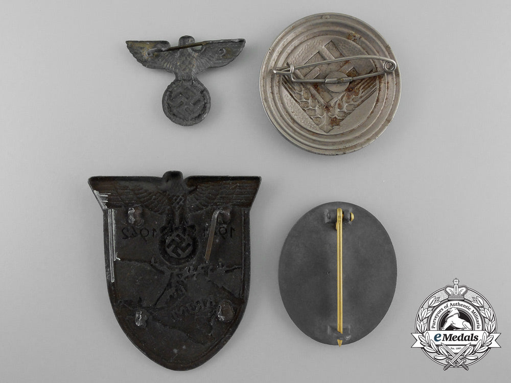 four_second_war_german_awards,_badges,_and_insignia_a_3193
