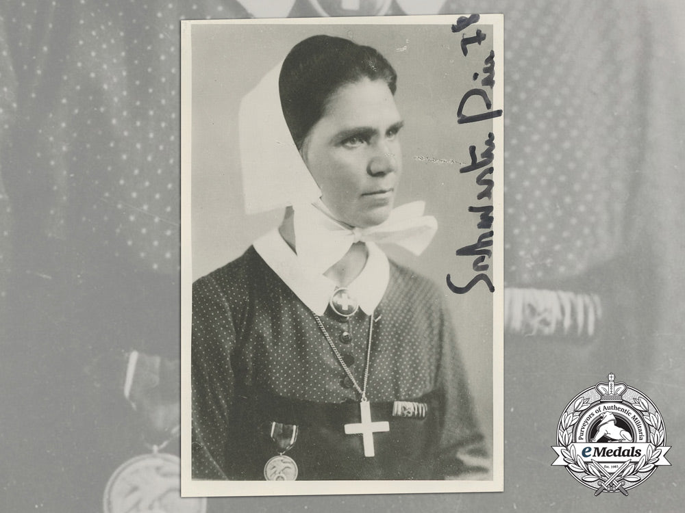 a_rare_blood_order_recipient_signed_photograph_of_eleonore_baur(_sister_pia)_a_3263