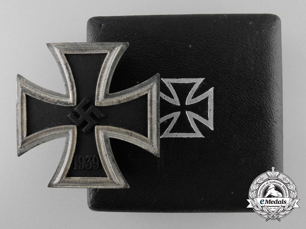 an_iron_cross_first_class1939_by_c._f._zimmermann,_pforzheim_a_3511