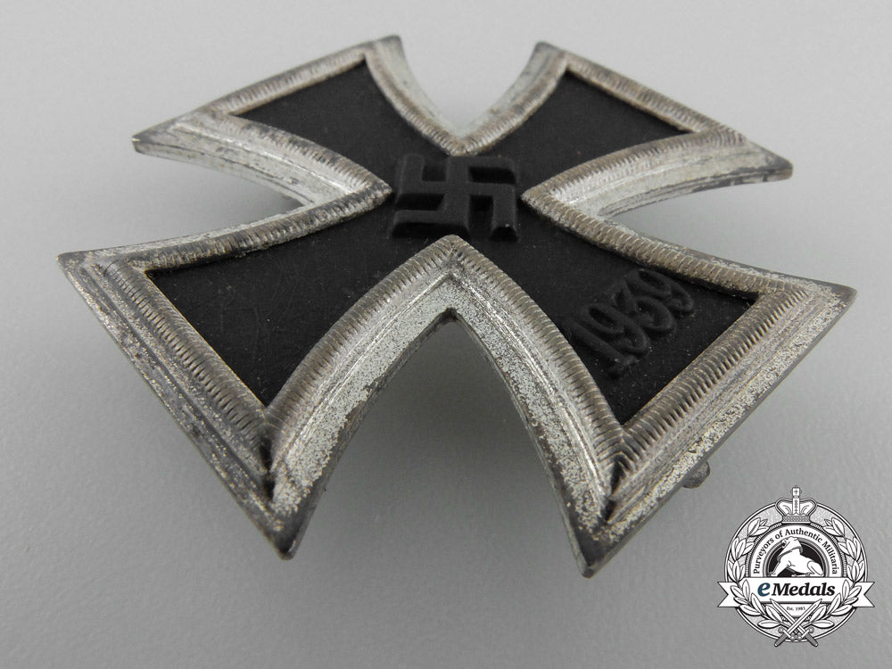 an_iron_cross_first_class1939_by_c._f._zimmermann,_pforzheim_a_3516