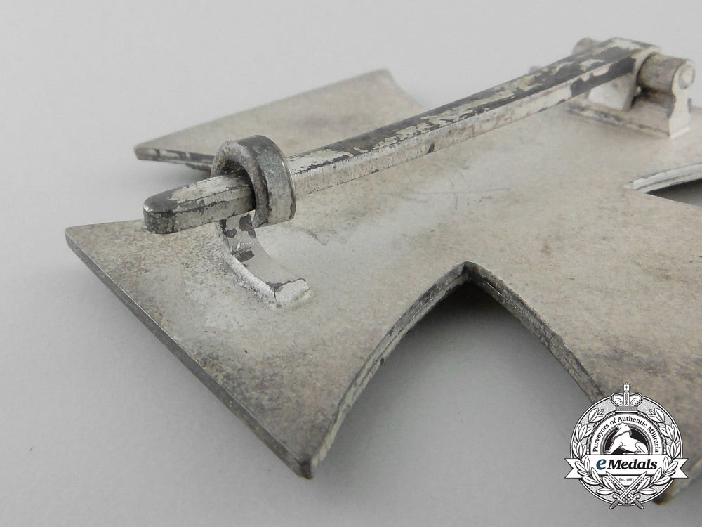 an_iron_cross_first_class1939_by_c._f._zimmermann,_pforzheim_a_3518