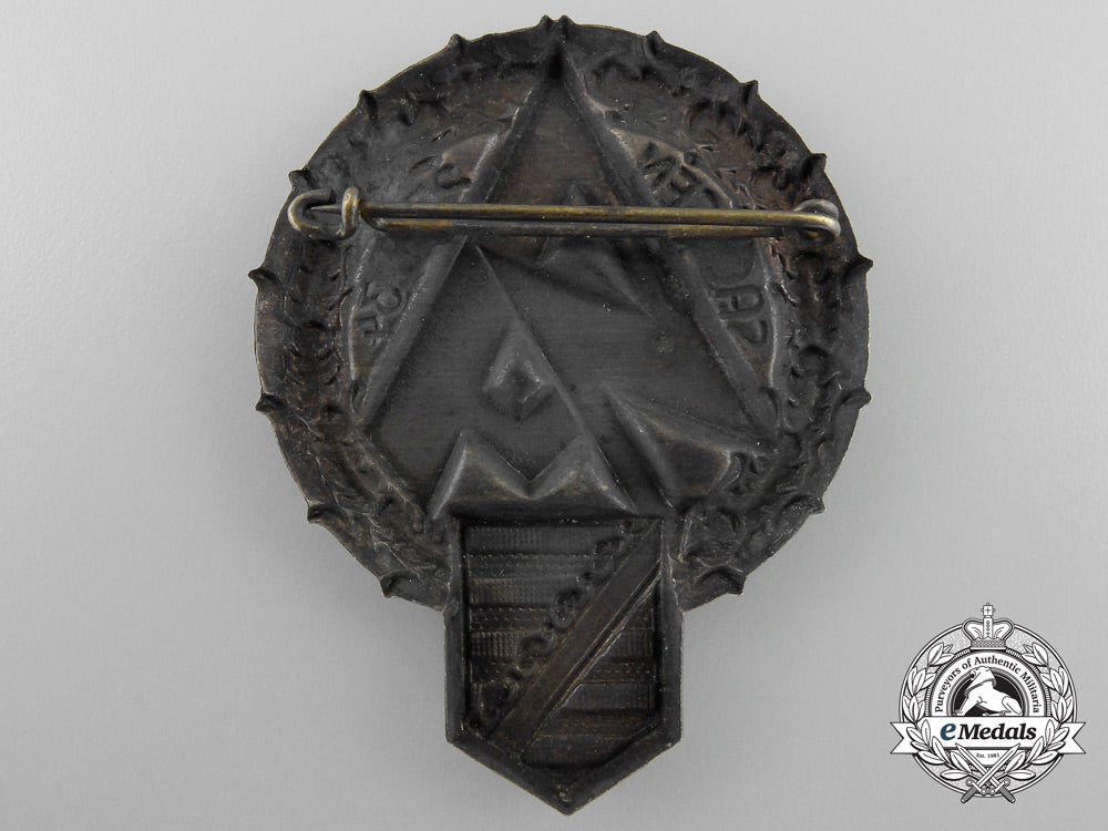 a_large_saxon_sa_meeting_day_badge_a_3623