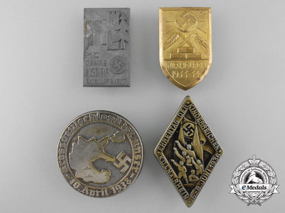 a_lot_of_four_german_tinnies&_badges_a_3658