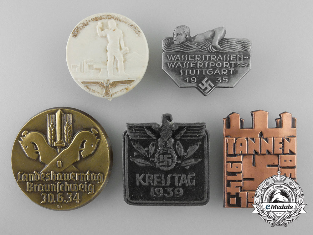 a_lot_of_five_german_tinnies&_badges_a_3660
