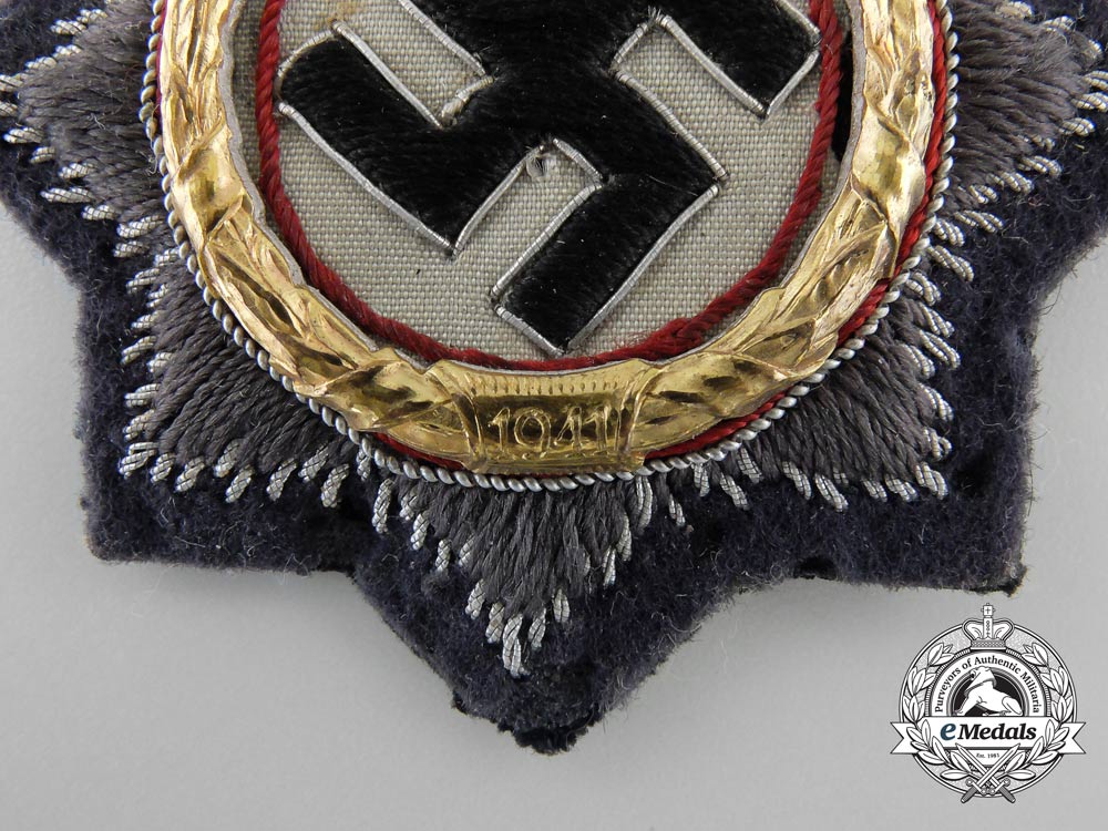a_luftwaffe_issue_german_cross_in_gold;_cloth_version_a_3694