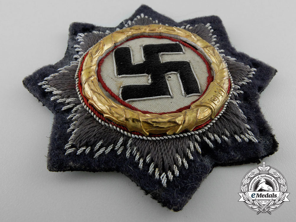 a_luftwaffe_issue_german_cross_in_gold;_cloth_version_a_3697