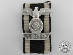 A Clasp To The Iron Cross 1939 By C.e.juncker