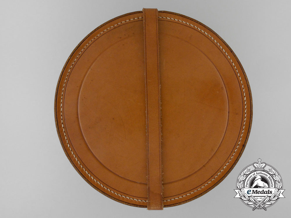 a_red_cross_officer's(_leader's)_belt_with_buckle_in_carrying_case;_published_example_a_3745_1