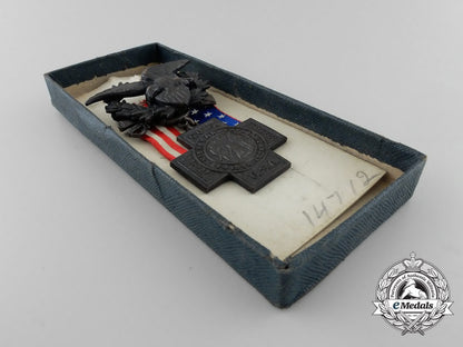 an_american_united_spanish_war_veterans_medal_with_box_a_4284_1