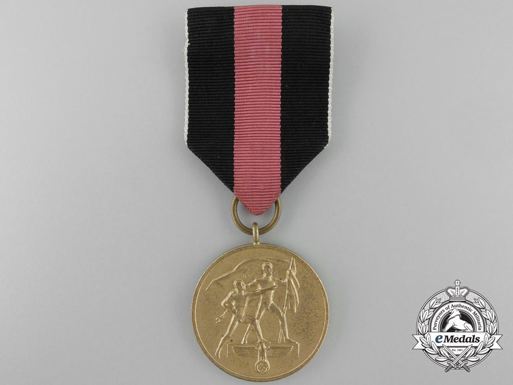 a_commemorative_medal_for1_october1938_with_case_a_4717