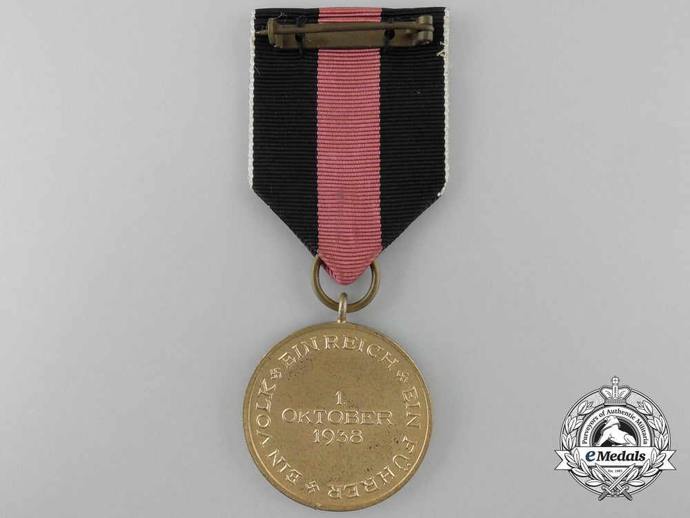 a_commemorative_medal_for1_october1938_with_case_a_4720