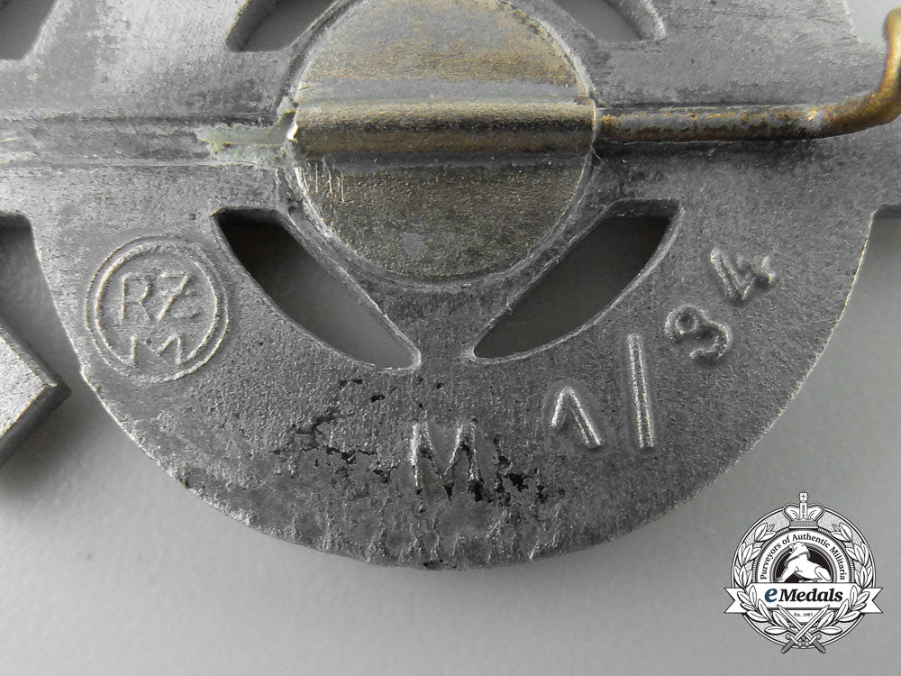 six_second_war_german_medals,_awards,_and_badges_a_4728