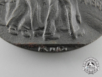 a_cunard_line_r.m.s._lusitania_medallion_with_box_a_4821