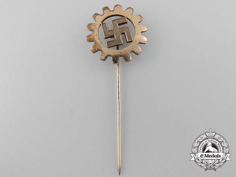 a_deutsche_arbeits_front_honor_pin_in_gold_with_case_a_4866