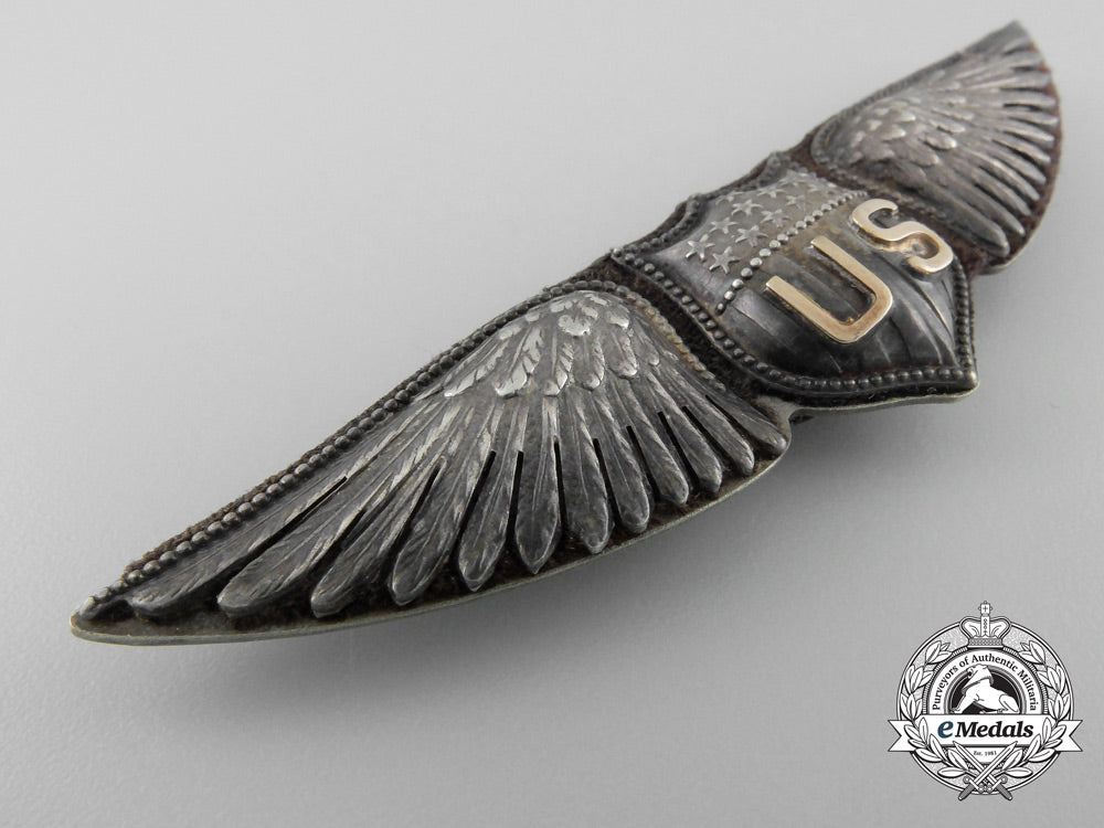 a_first_war_united_states_air_service_pilot_wing;"_dallas"_type,_by_bb&_b_a_5026