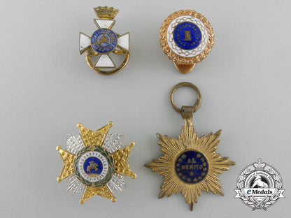 spain,_kingdom._a_lot_of_four_miniature_orders&_decorations_a_5105_1