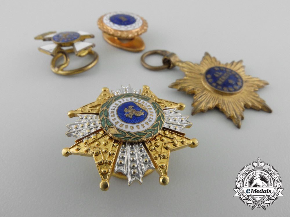 spain,_kingdom._a_lot_of_four_miniature_orders&_decorations_a_5107_1