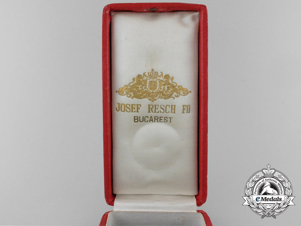an_order_of_the_romanian_crown;_officers_cross1881-1932_with_case_a_5142