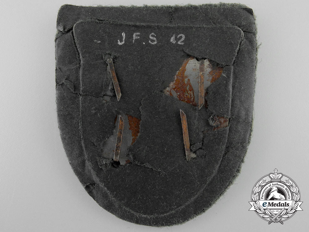 an_army_issued_kuban_campaign_shield_by_josef_feix&_sohn_a_5222