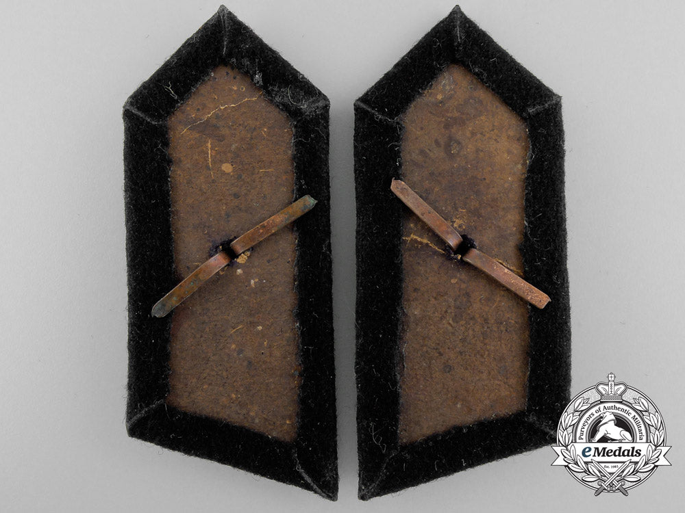 a_set_of_second_war_croatian_armoured_corps_collar_tabs_a_5377