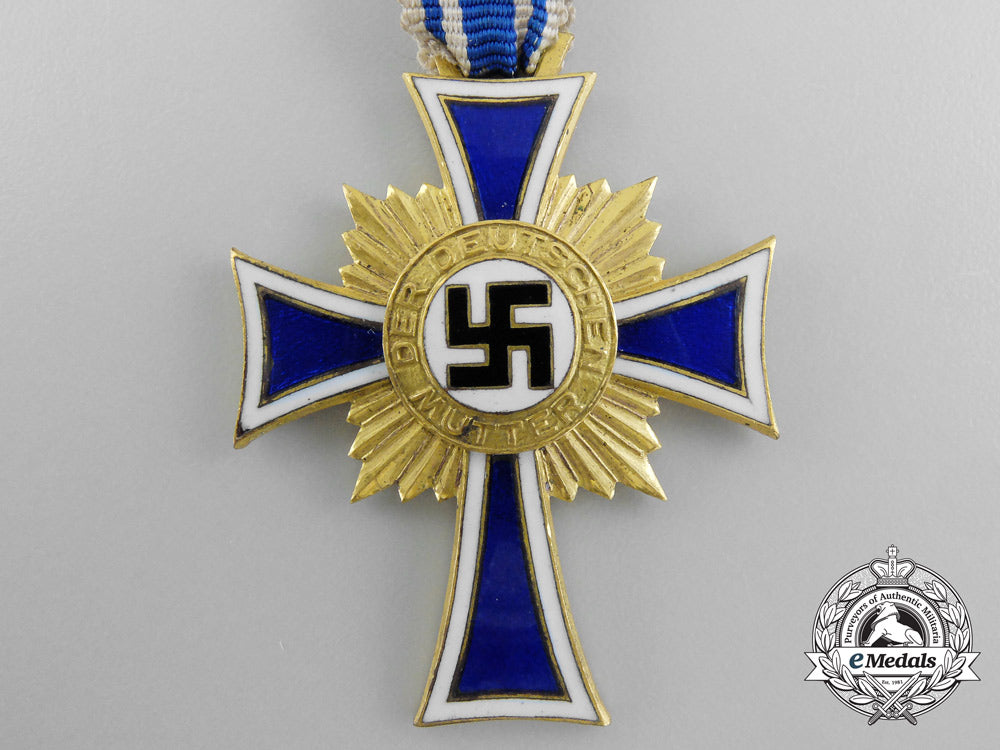 a_german_mother's_cross,_gold_grade_a_5454