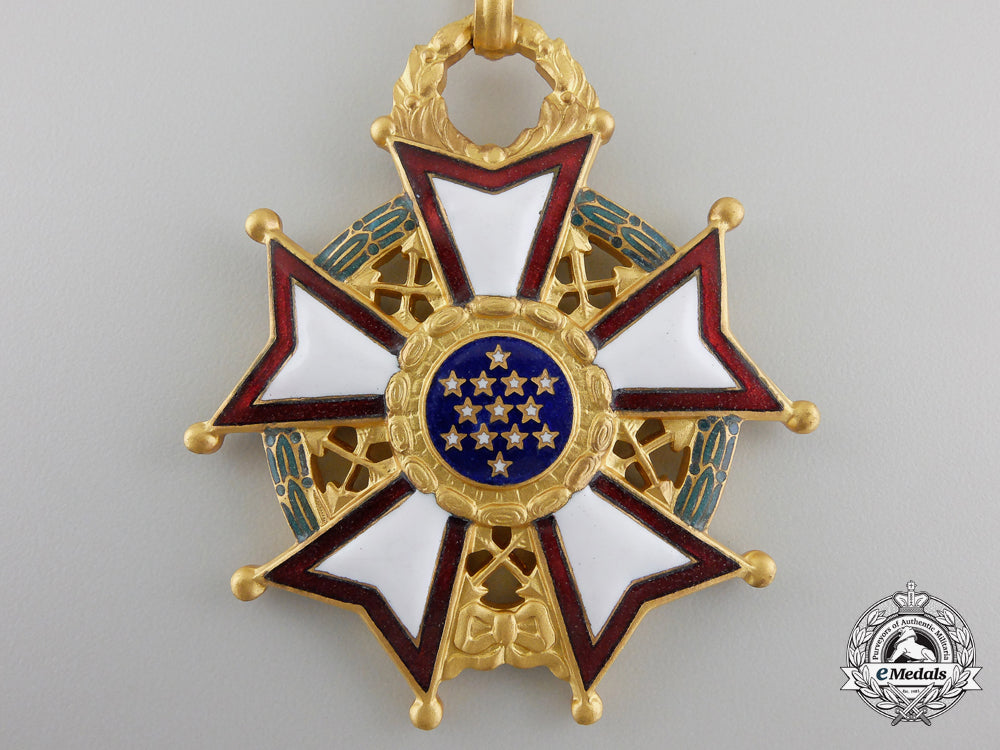 united_states._a_legion_of_honor,_commander,_c.1965_a_579