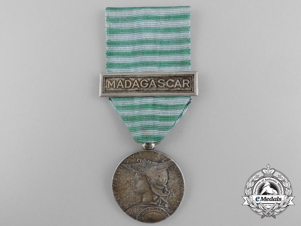 france,_republic._a1895_madagascar_campaign_medal_a_5871