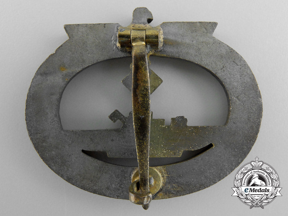 a_kriegsmarine_submarine_war_badge_a_5975