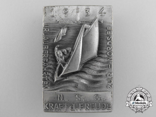 germany._a_vacation_trips_to_the_north_sea_badge,_c.1934_a_6051