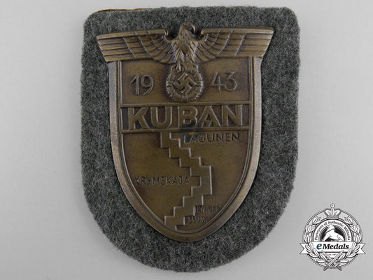a_mint_army_issued_kuban_campaign_shield_a_6072