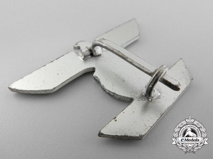 a_mint_clasp_to_the_iron_cross1939_by_b.h._mayer;1_st_class_with_case_a_6149