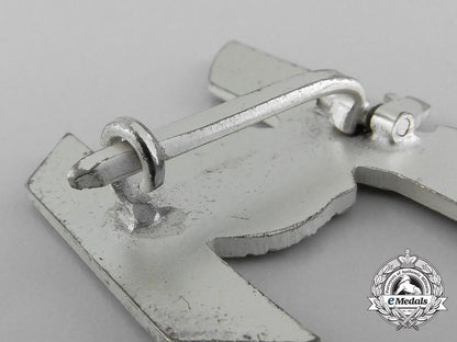 a_mint_clasp_to_the_iron_cross1939_by_b.h._mayer;1_st_class_with_case_a_6150