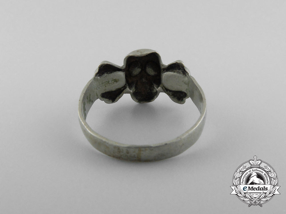 a_second_war_period_skull_ring_a_6365