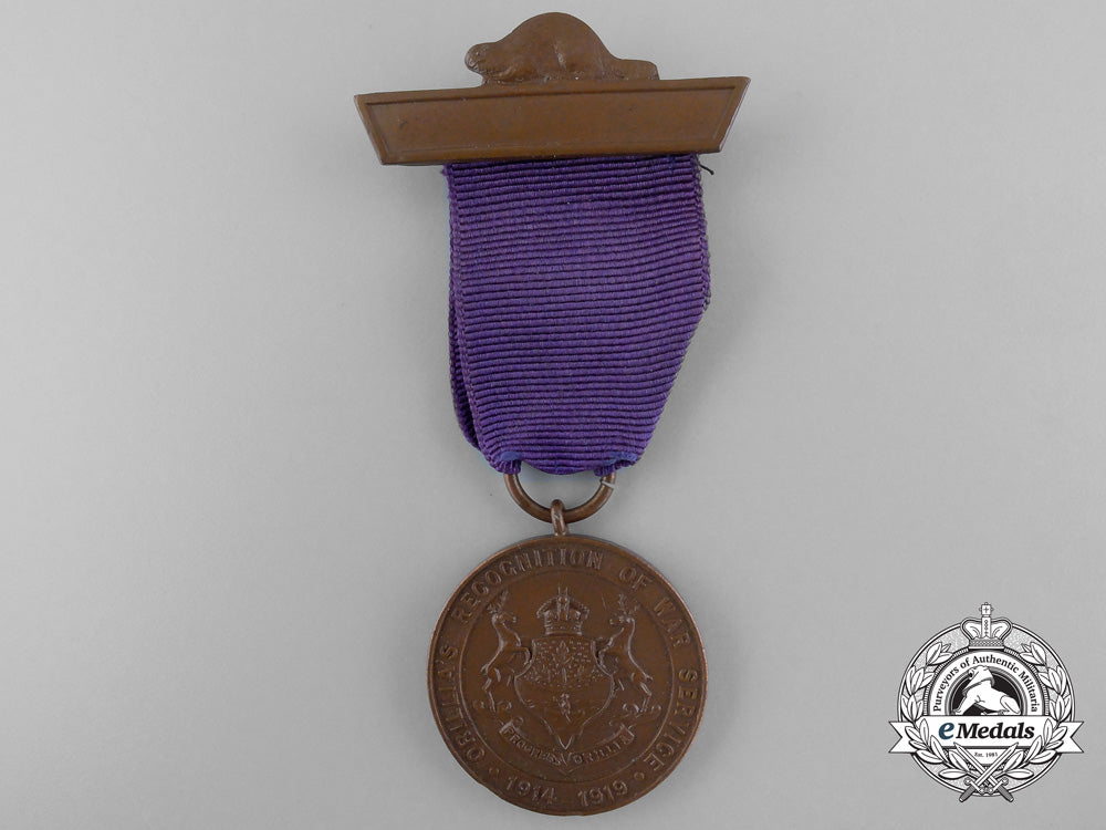two_first_war_canadian_medals_a_6459