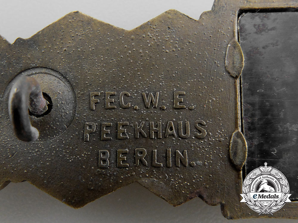 a_bronze_grade_close_combat_clasp_by_a.g.m.u.k._a_6577
