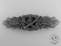 A Bronze Grade Close Combat Clasp By Friedrich Linden, Lüdenscheid