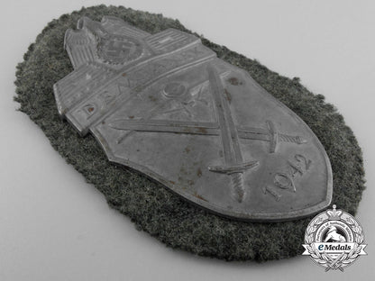 an_army_issue_demjansk_campaign_shield_a_6739_1
