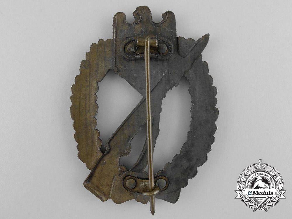 an_infantry_badge_bronze_grade;_marked“8”_a_6962