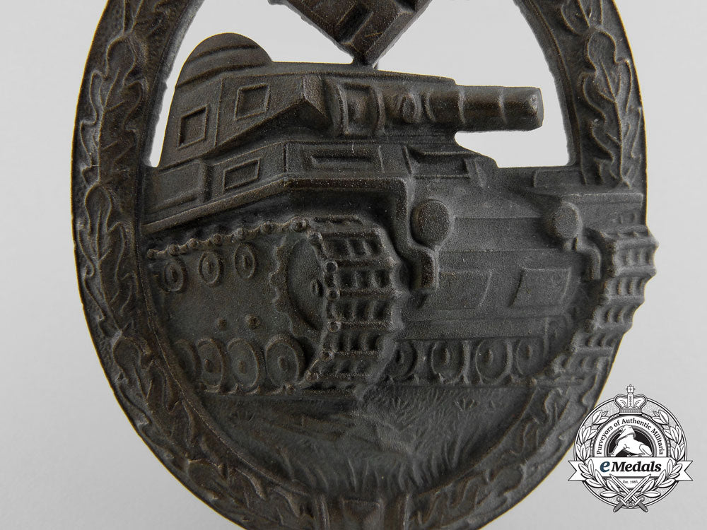 a_bronze_grade_tank_badge_by_hermann_aurich,_dresden_a_6979