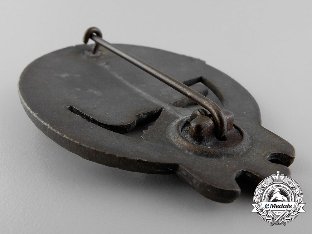 a_bronze_grade_tank_badge_by_hermann_aurich,_dresden_a_6984