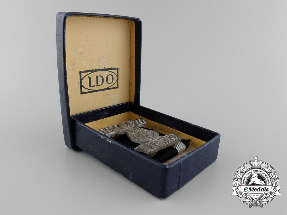 a_clasp_to_the_iron_cross_second_cl.1939;_type_i_with_box_of_issue_a_7038