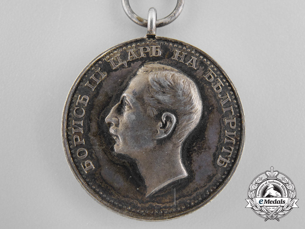 a_bulgarian_civil_merit_medal;_tsar_boris_iii_a_7104