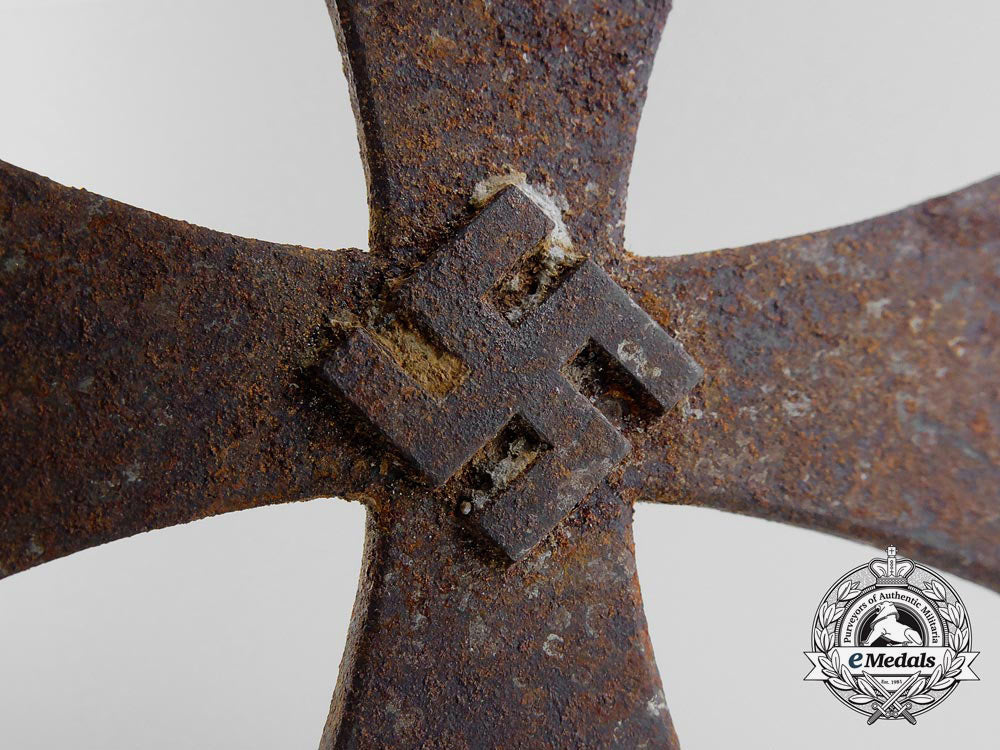 a_rare_centre_core_of_the_grand_cross_of_the_iron_cross1939_a_7160