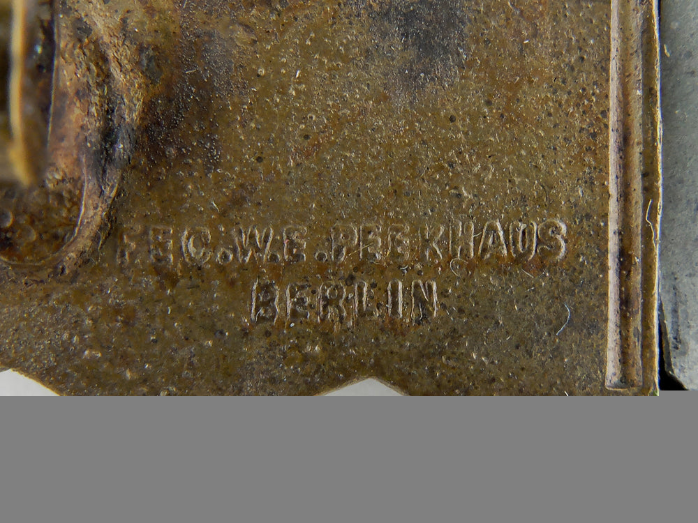 a_bronze_grade_close_combat_clasp_by_friedrich_linden,_lüdenscheid_a_754