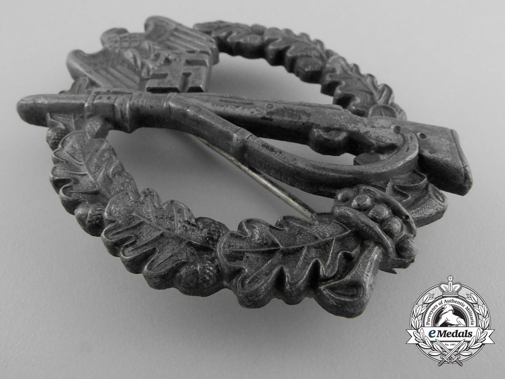 two_second_war_german_badges_a_7658