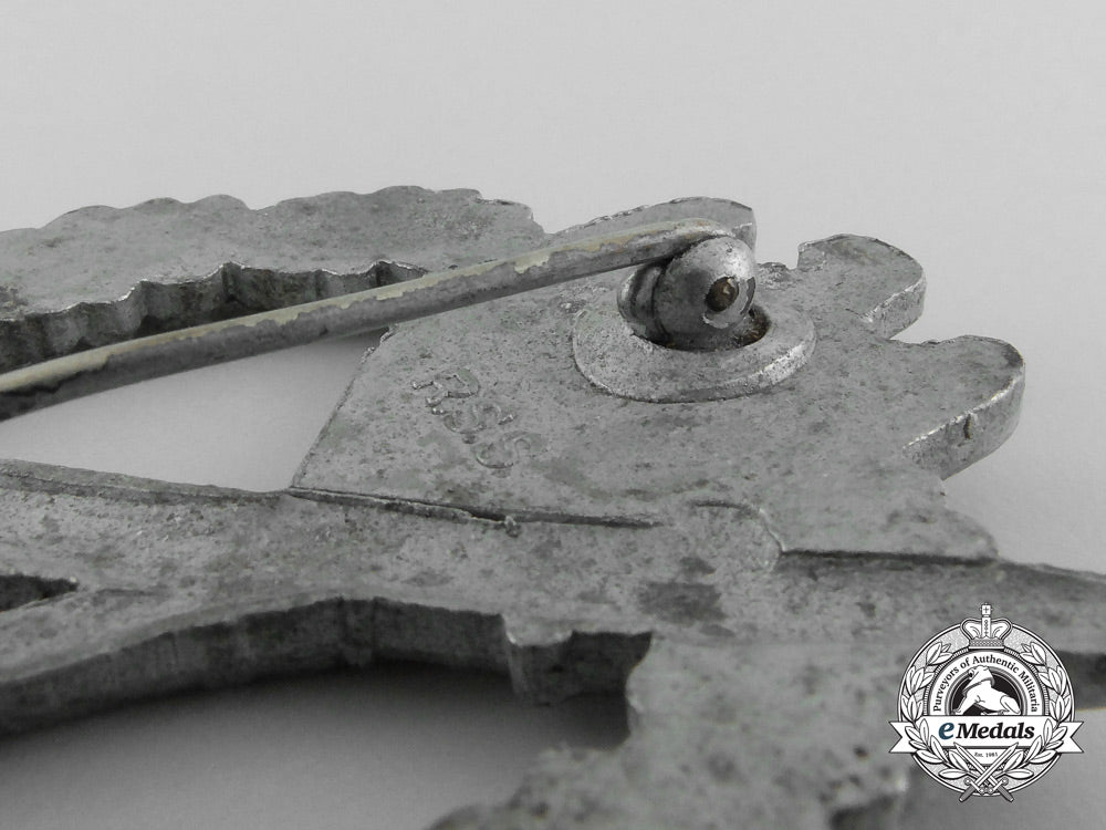 an_army_infantry_badge;_silver_grade_by_richard_simm&_söhne_a_7675