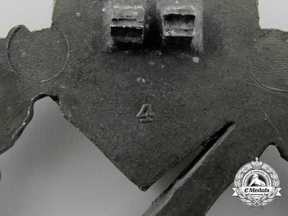 five_second_war_german_badges&_insignia_a_7682