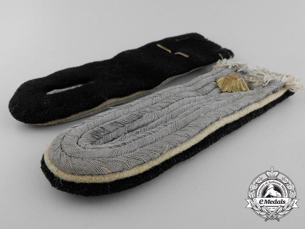 germany._a_pair_of_ss_infantry_obersturmführer’s_shoulder_boards_a_7731