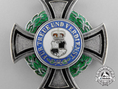 a_house_order_of_hohenzollern,3_rd_class_with_oak_leaves_a_7938