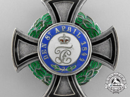 a_house_order_of_hohenzollern,3_rd_class_with_oak_leaves_a_7939